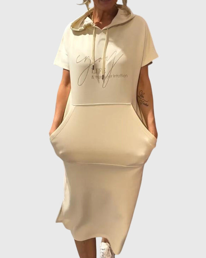 "Marlowe™ | Rentoa Huppumekkoa" can be rewritten as "Marlowe™ | Casual Hoodie Dress".