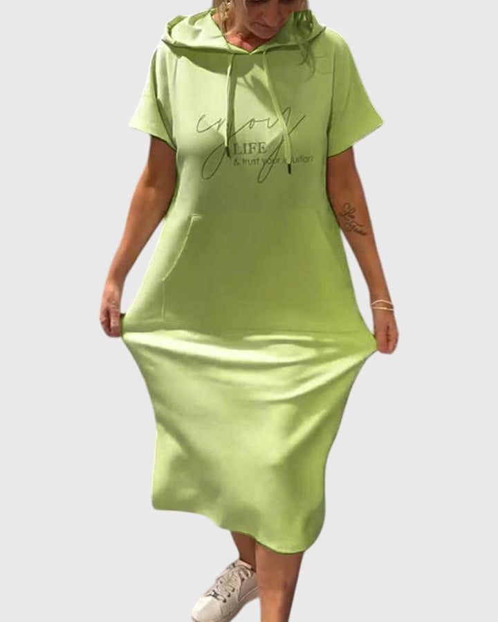 "Marlowe™ | Rentoa Huppumekkoa" can be rewritten as "Marlowe™ | Casual Hoodie Dress".