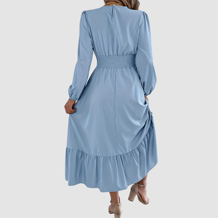 ISOLA LANE | LAIVASTONSININEN RÖYHEÄ MIDI-MEKKO" can be rewritten as:

"ISOLA LANE | Laivastonsininen Röyhelö MIDI-Mekko