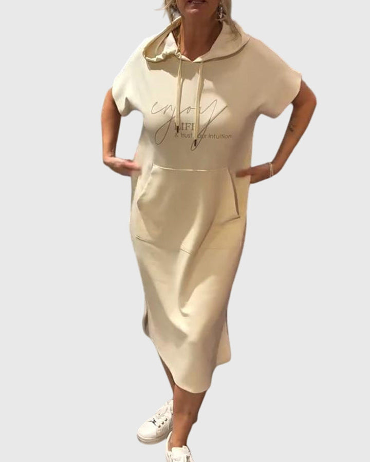 "Marlowe™ | Rentoa Huppumekkoa" can be rewritten as "Marlowe™ | Casual Hoodie Dress".